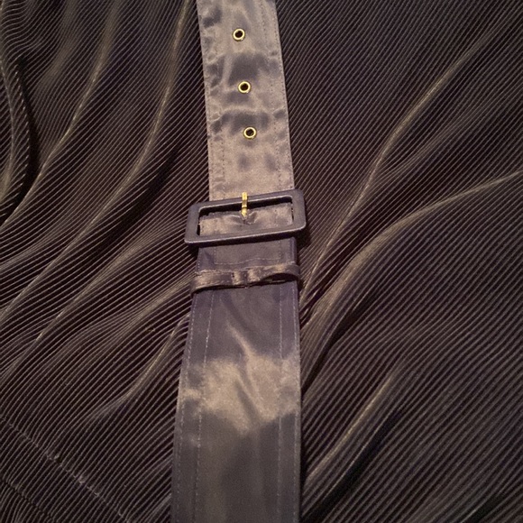 EUC Dress - Picture 6 of 6